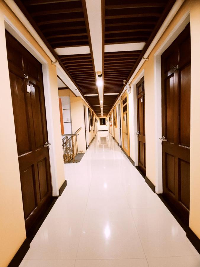 สปริง พลาซ่า โฮเต็ล Hotel ดาสมารินญาส ภายนอก รูปภาพ
