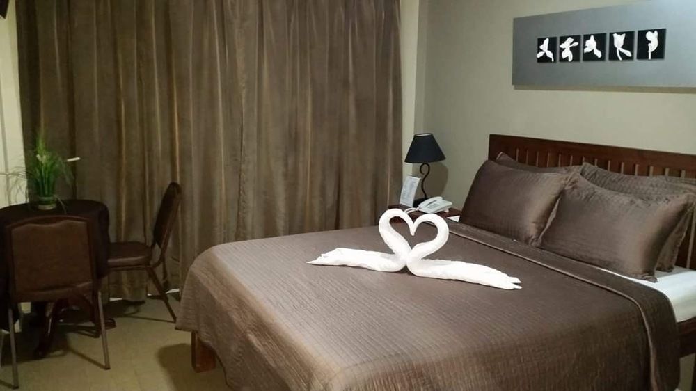 สปริง พลาซ่า โฮเต็ล Hotel ดาสมารินญาส ภายนอก รูปภาพ