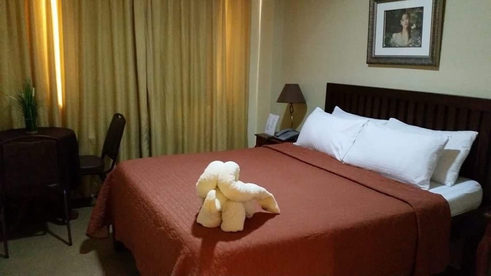 สปริง พลาซ่า โฮเต็ล Hotel ดาสมารินญาส ภายนอก รูปภาพ