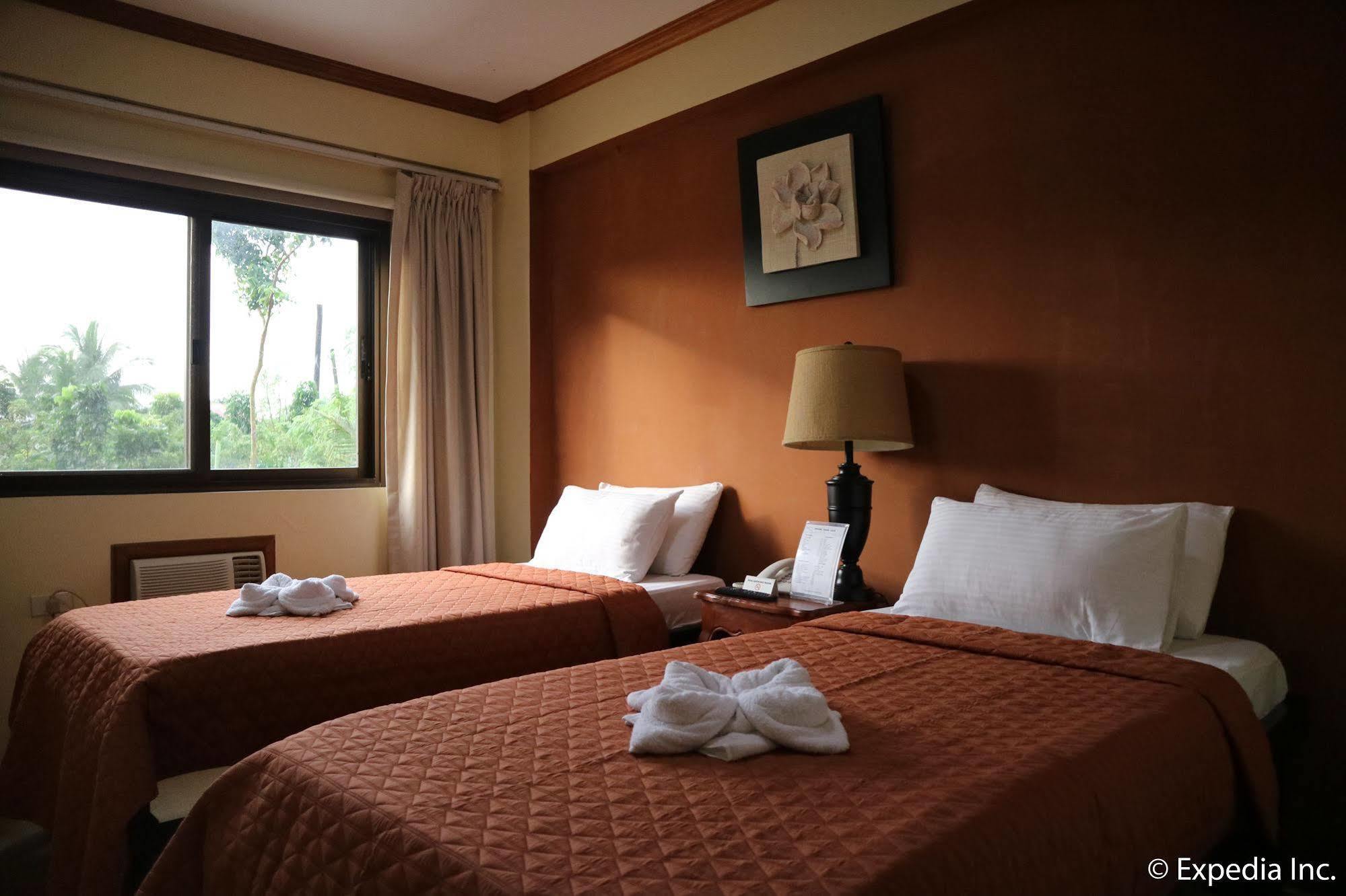 สปริง พลาซ่า โฮเต็ล Hotel ดาสมารินญาส ภายนอก รูปภาพ