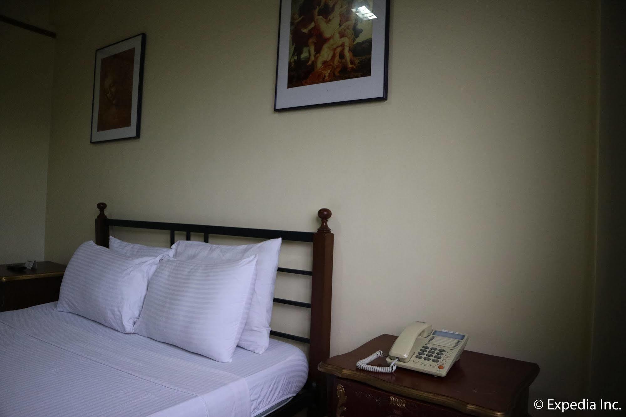 สปริง พลาซ่า โฮเต็ล Hotel ดาสมารินญาส ภายนอก รูปภาพ