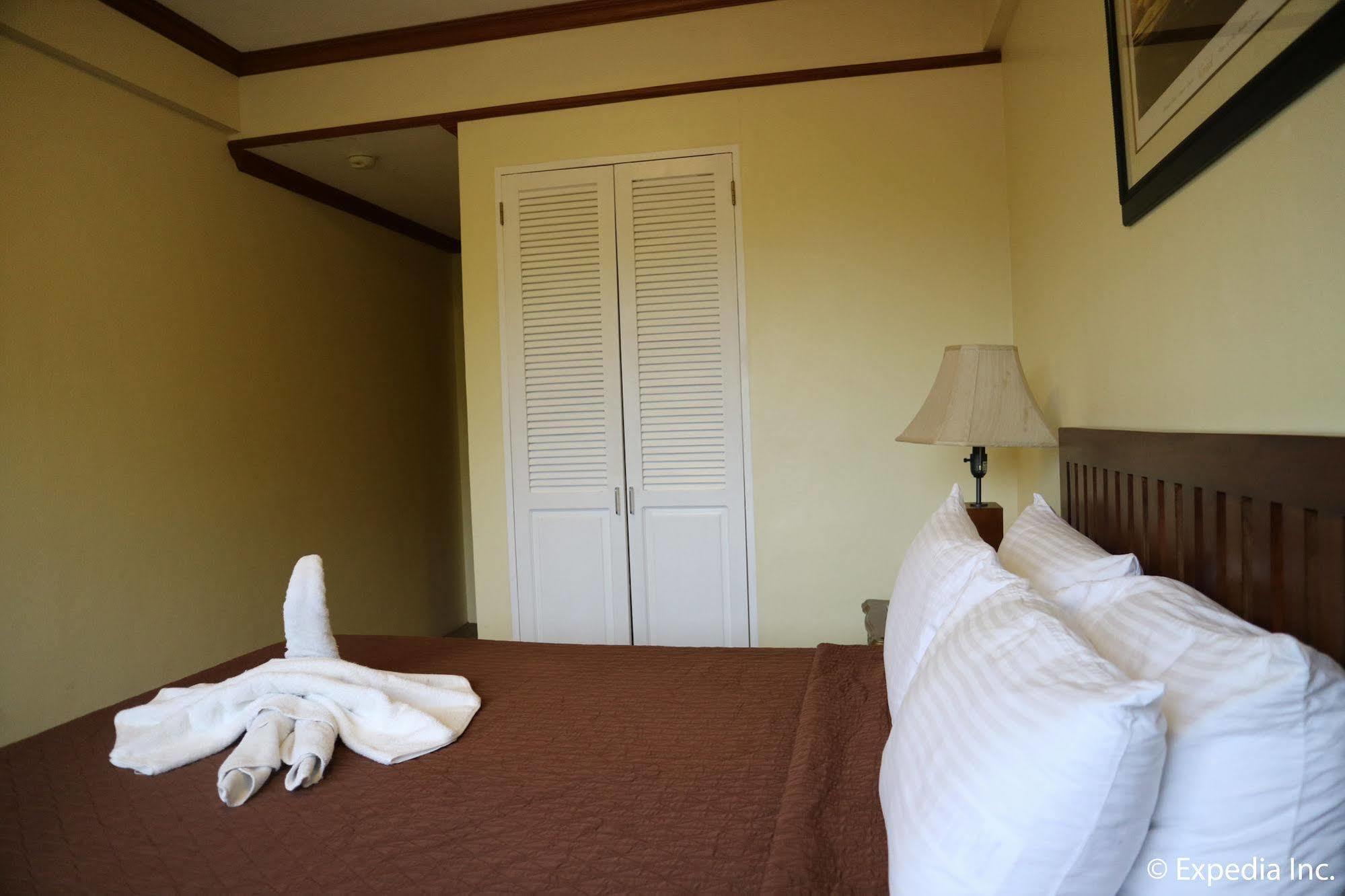 สปริง พลาซ่า โฮเต็ล Hotel ดาสมารินญาส ภายนอก รูปภาพ